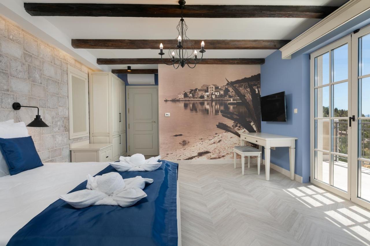 Heritage Hotel Liberan Podgora Bagian luar foto