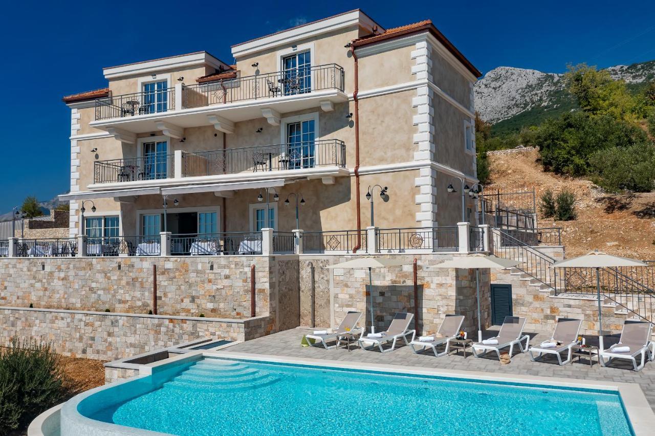 Heritage Hotel Liberan Podgora Bagian luar foto