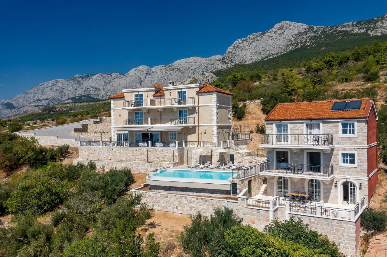 Heritage Hotel Liberan Podgora Bagian luar foto