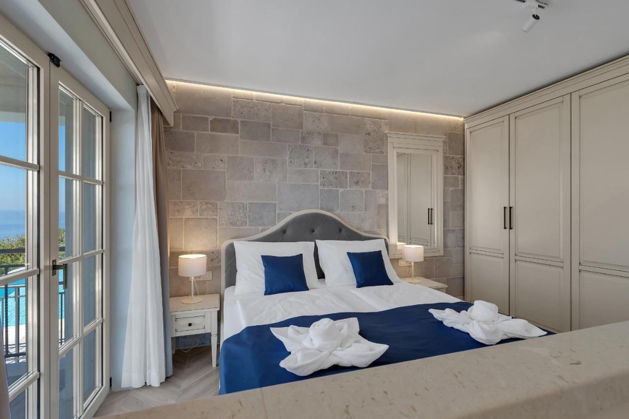 Heritage Hotel Liberan Podgora Bagian luar foto
