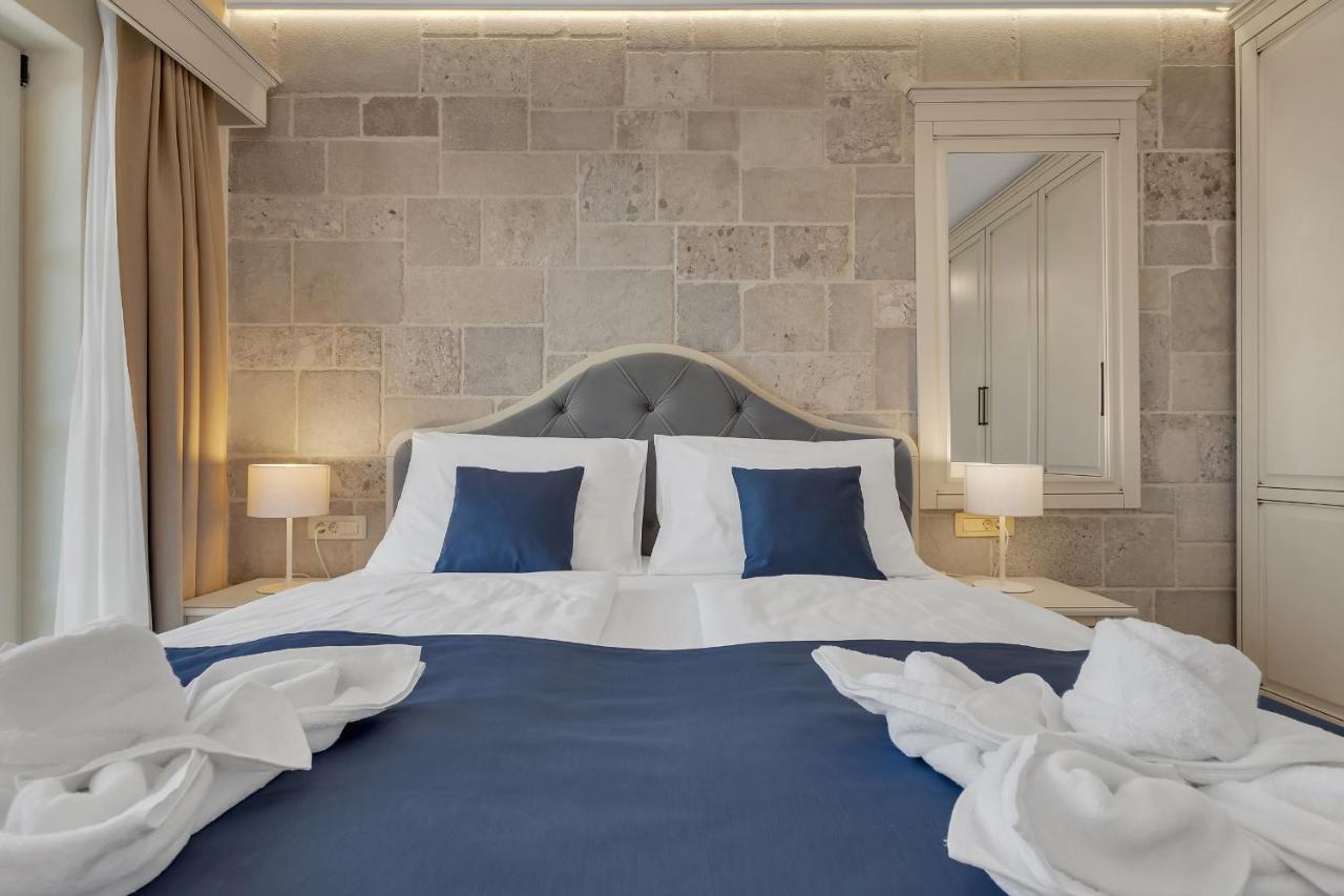 Heritage Hotel Liberan Podgora Bagian luar foto