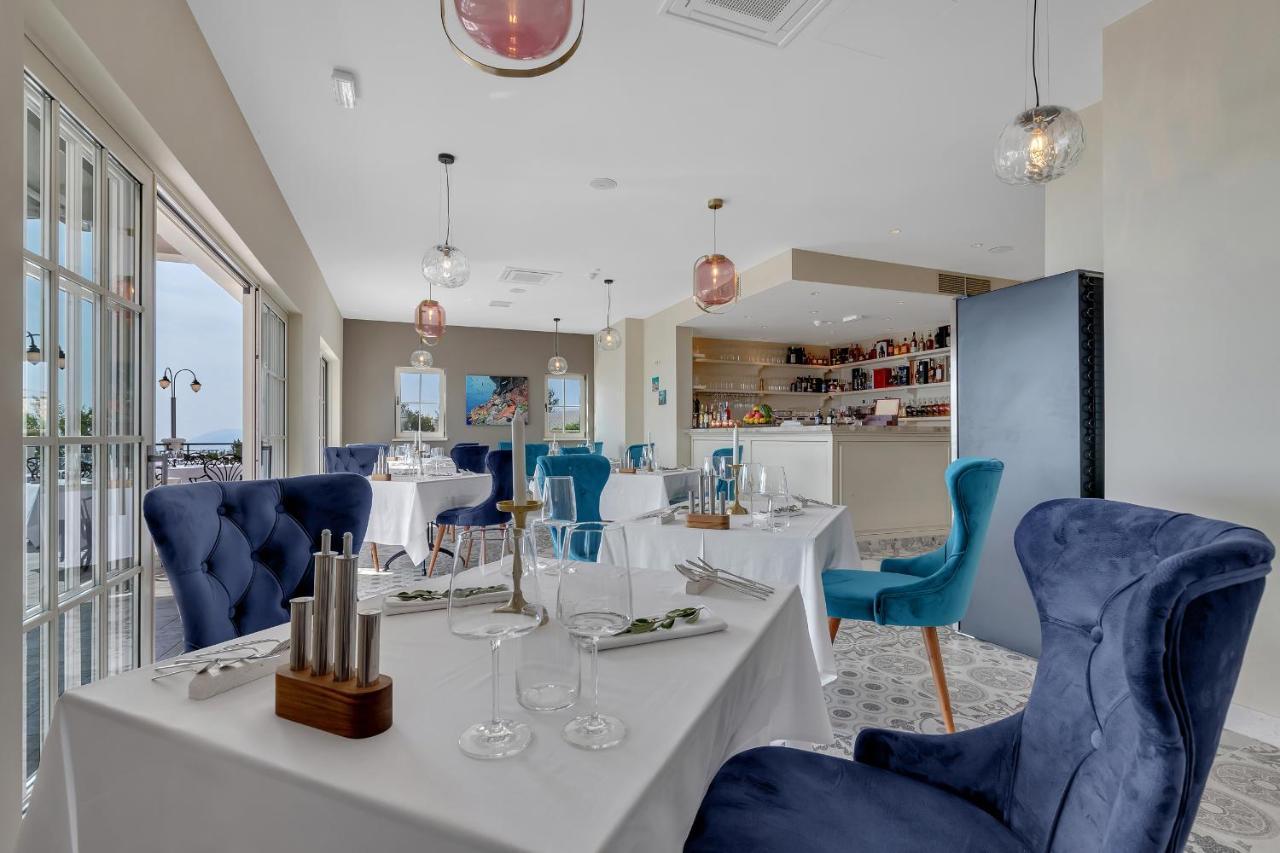 Heritage Hotel Liberan Podgora Bagian luar foto
