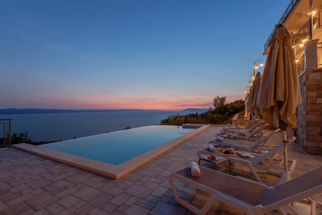 Heritage Hotel Liberan Podgora Bagian luar foto