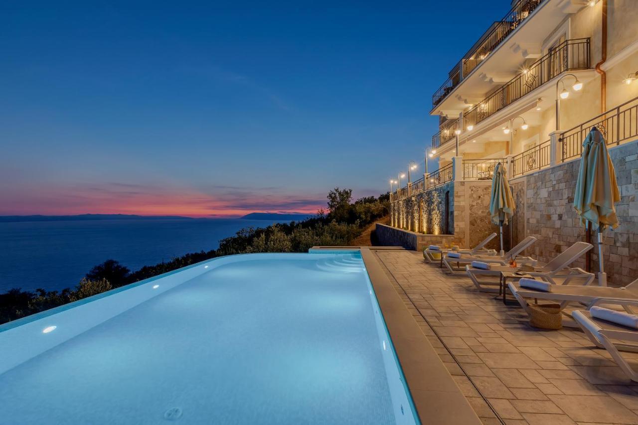 Heritage Hotel Liberan Podgora Bagian luar foto