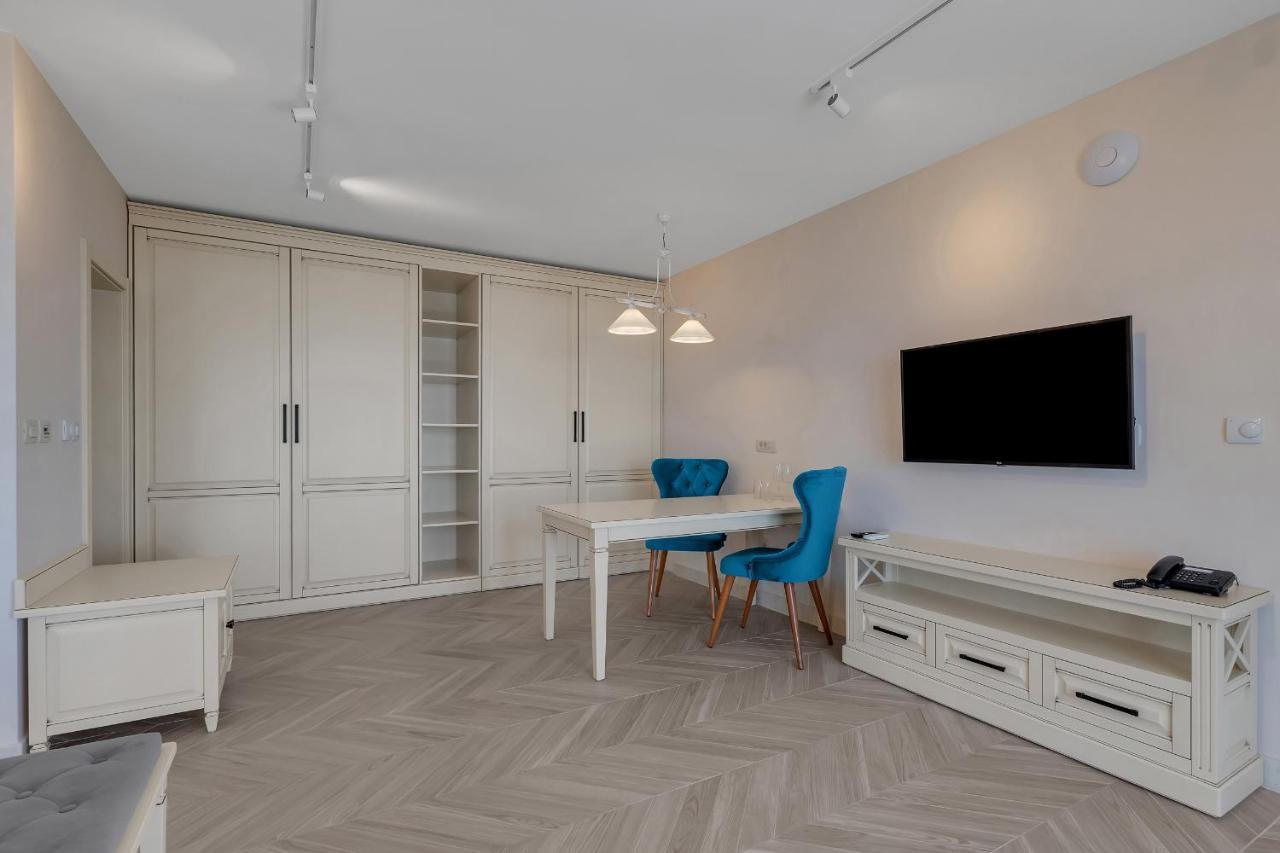 Heritage Hotel Liberan Podgora Bagian luar foto