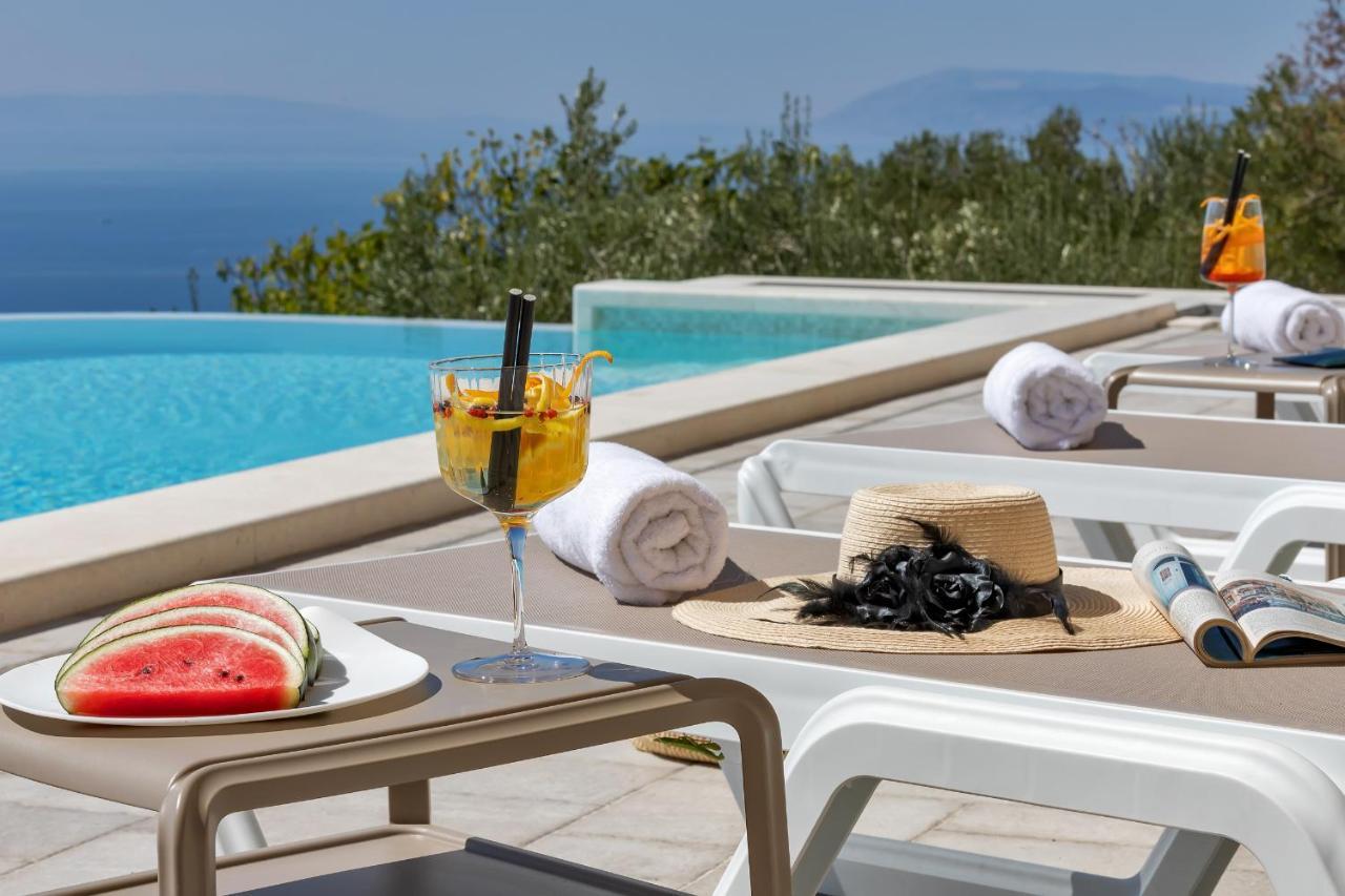 Heritage Hotel Liberan Podgora Bagian luar foto